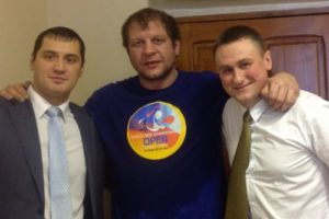 4 ноября 2013 года проходил очередной депутатский прием