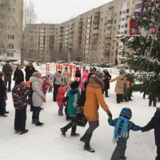 Дмитрий осипов на детском празднике